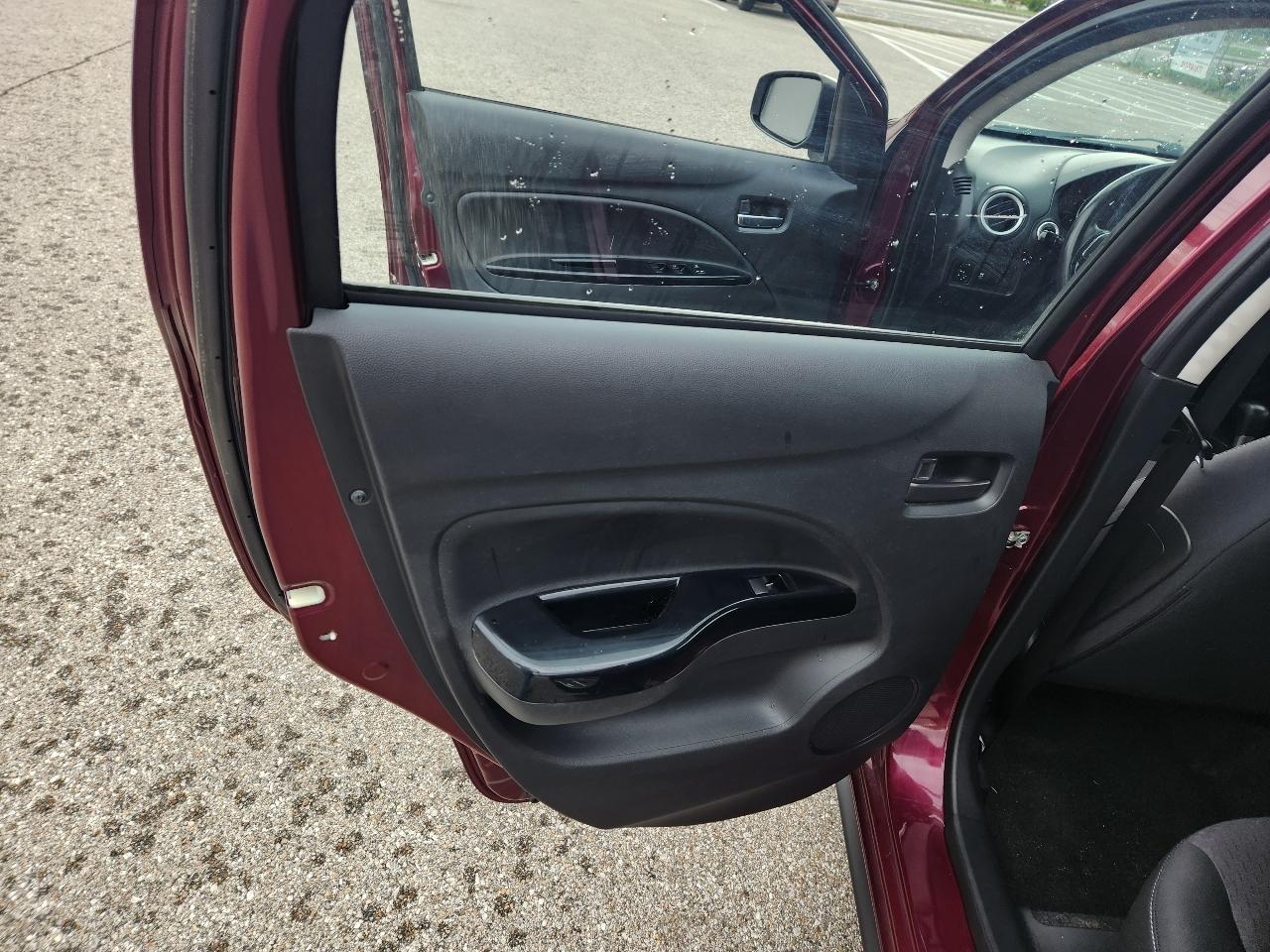 Mitsubishi Mirage SE CVT 2018