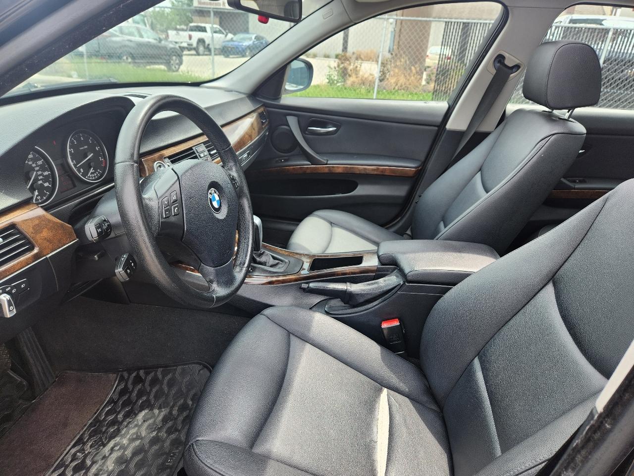 BMW 3 Series 4dr Sdn 328i xDrive AWD SULEV 2009