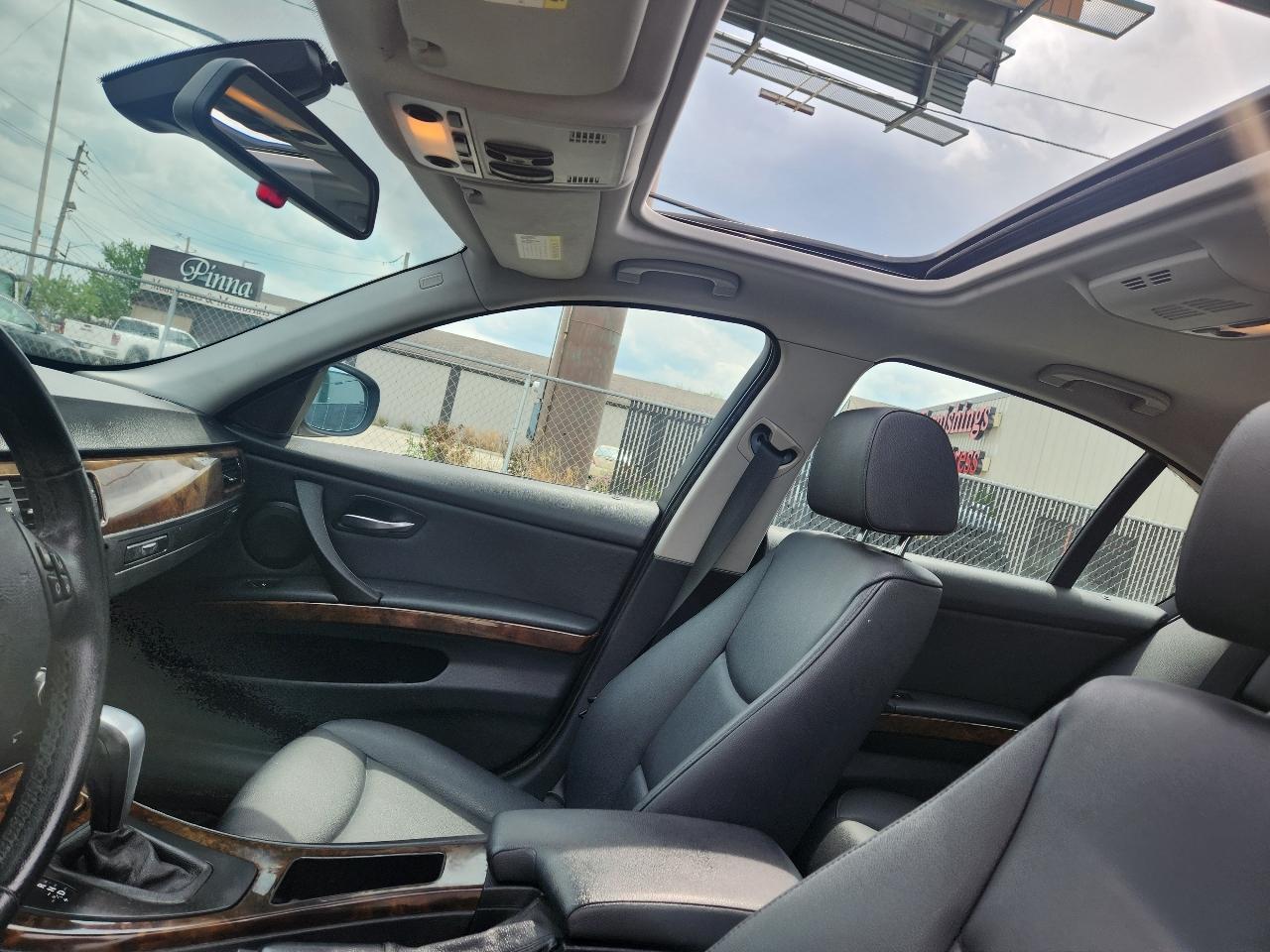 BMW 3 Series 4dr Sdn 328i xDrive AWD SULEV 2009