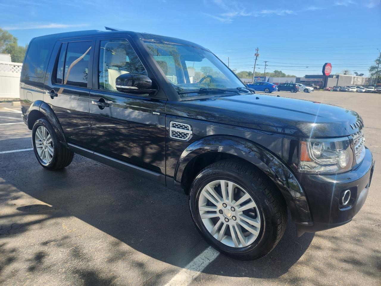 Land Rover LR4 4WD 4dr LUX 2014