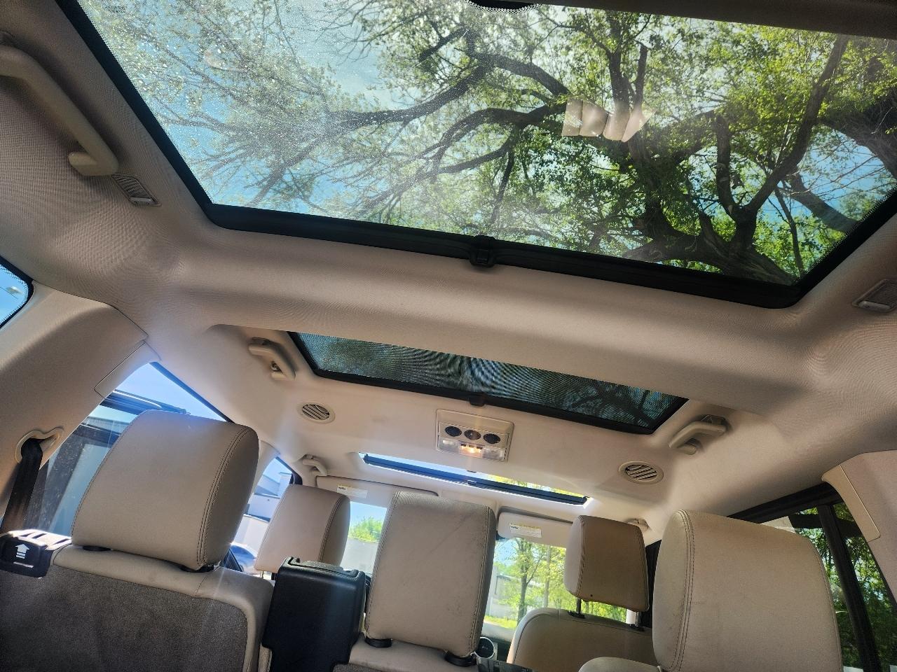 Land Rover LR4 4WD 4dr LUX 2014