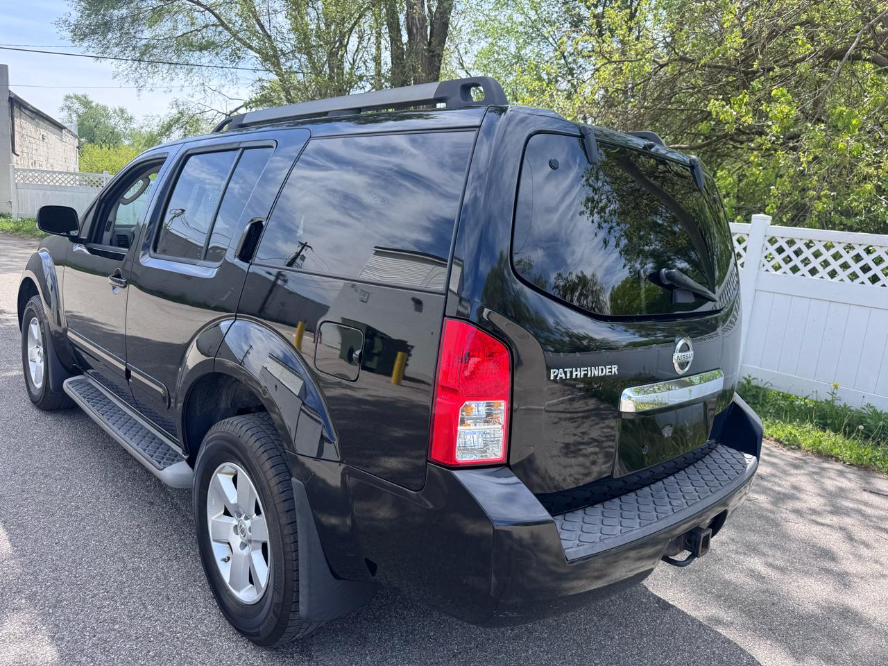 Nissan Pathfinder 4WD 4dr V6 SV 2012