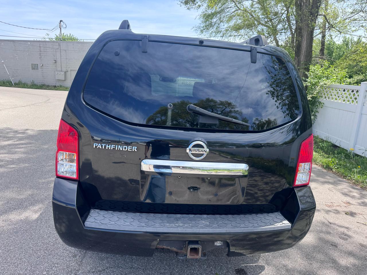 Nissan Pathfinder 4WD 4dr V6 SV 2012