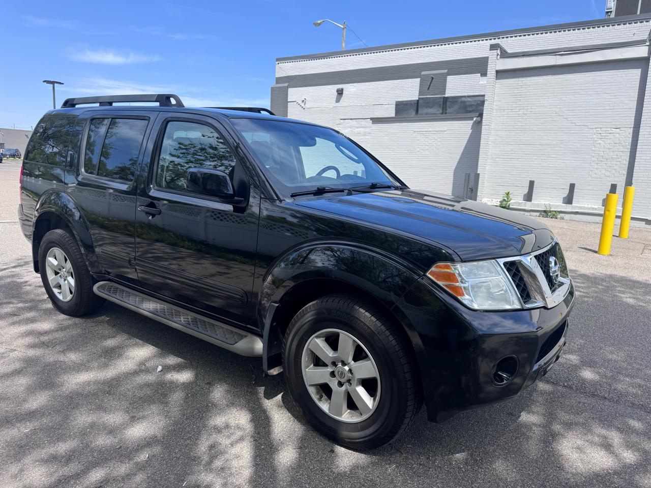 Nissan Pathfinder 4WD 4dr V6 SV 2012