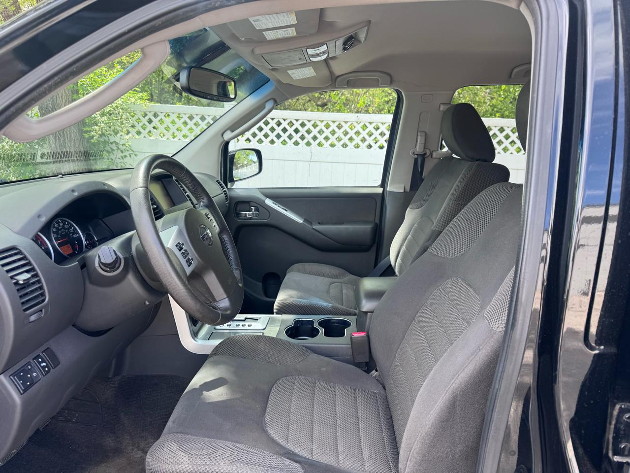 Nissan Pathfinder 4WD 4dr V6 SV 2012