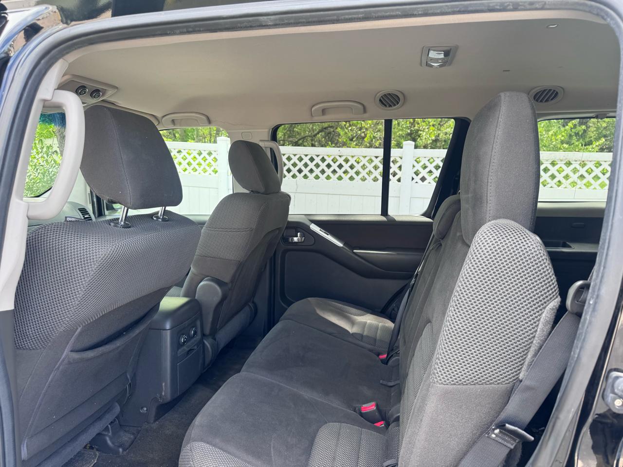 Nissan Pathfinder 4WD 4dr V6 SV 2012