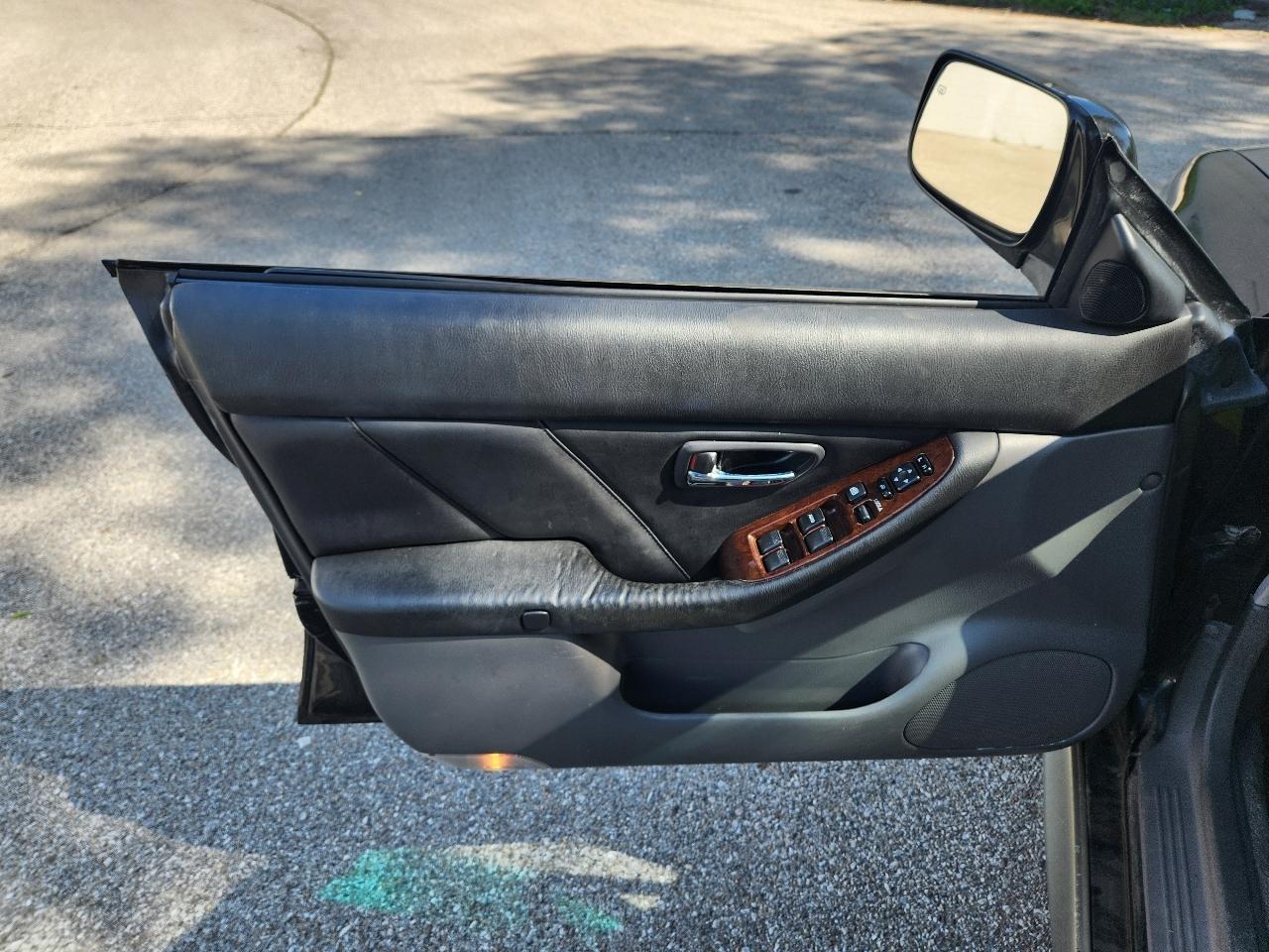 Subaru Legacy Wagon 5dr Outback H6 VDC 2002