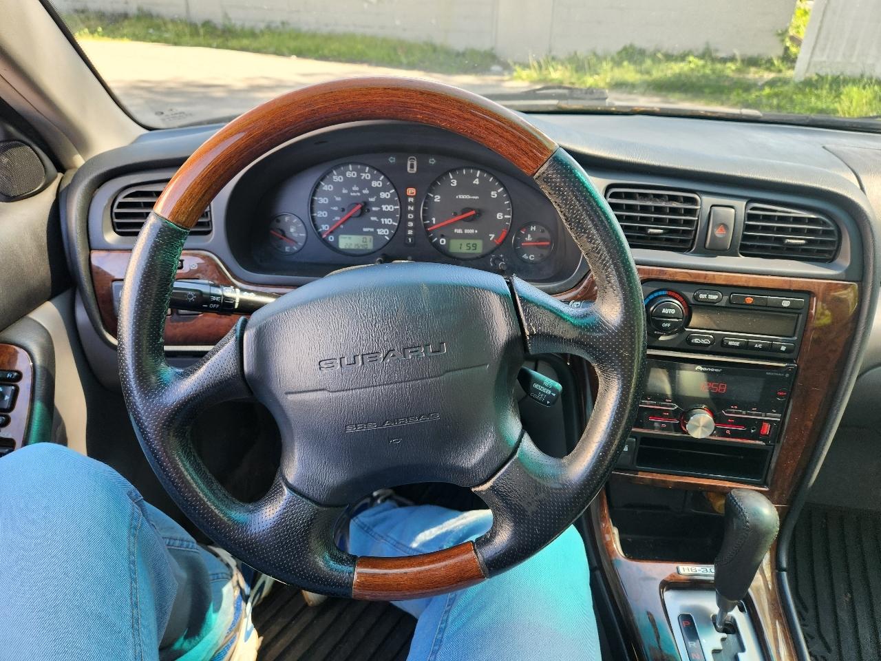 Subaru Legacy Wagon 5dr Outback H6 VDC 2002