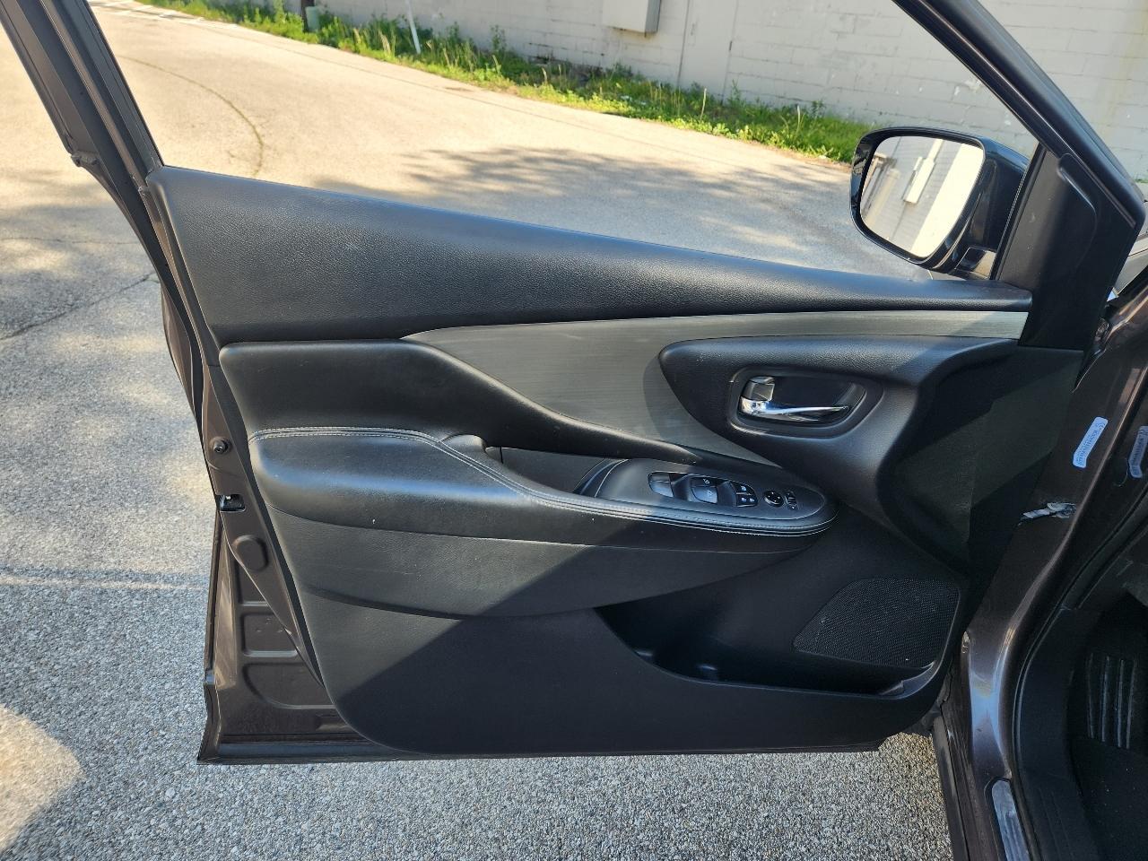 Nissan Murano AWD 4dr SV 2015