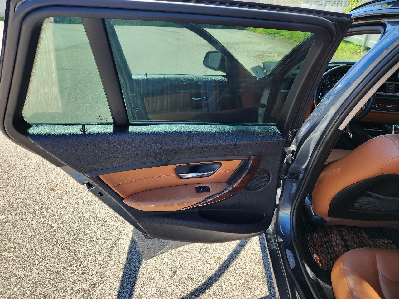 BMW 3 Series 4dr Sports Wgn 328i xDrive AWD 2014