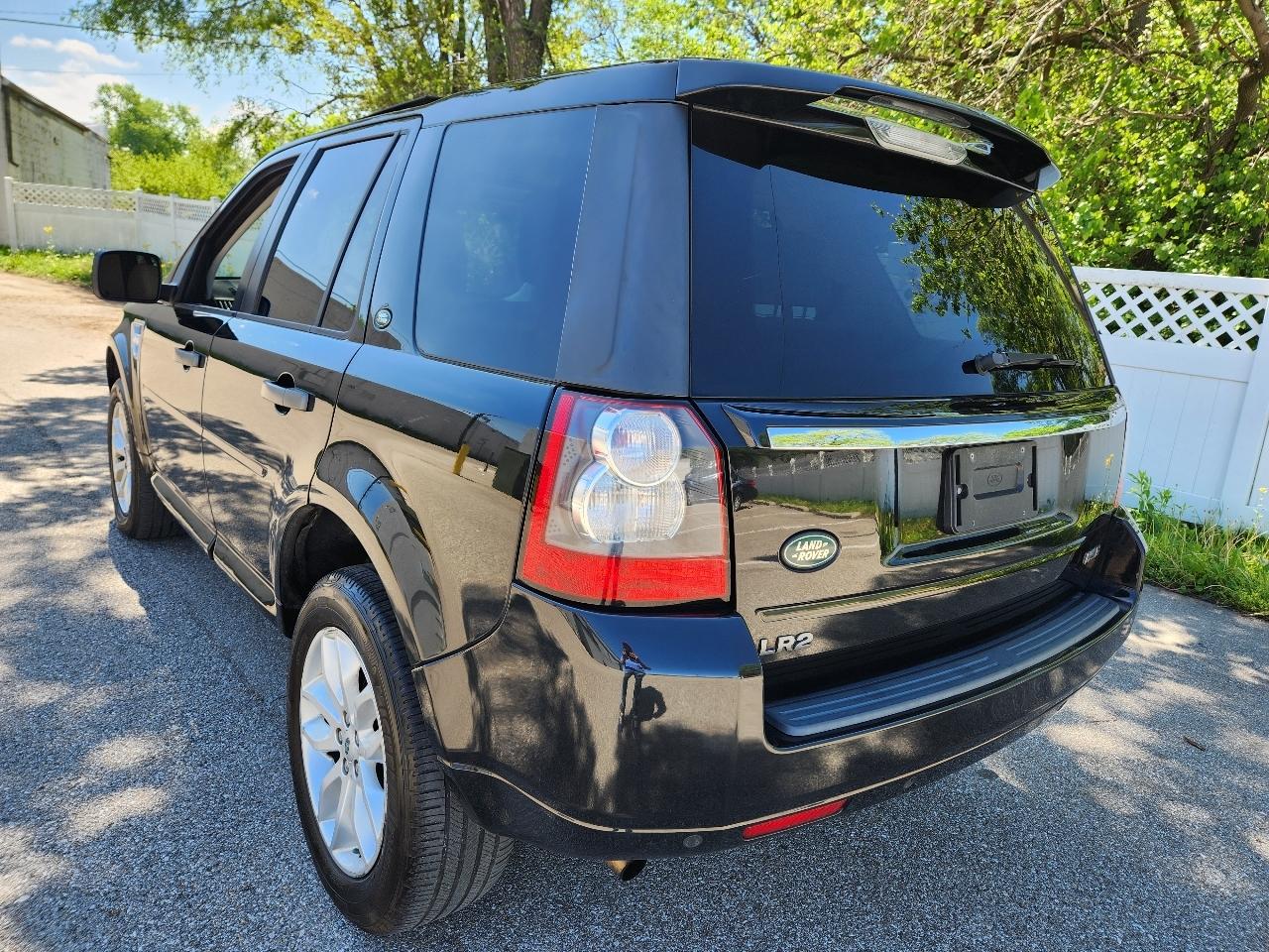 Land Rover LR2 AWD 4dr HSE 2012