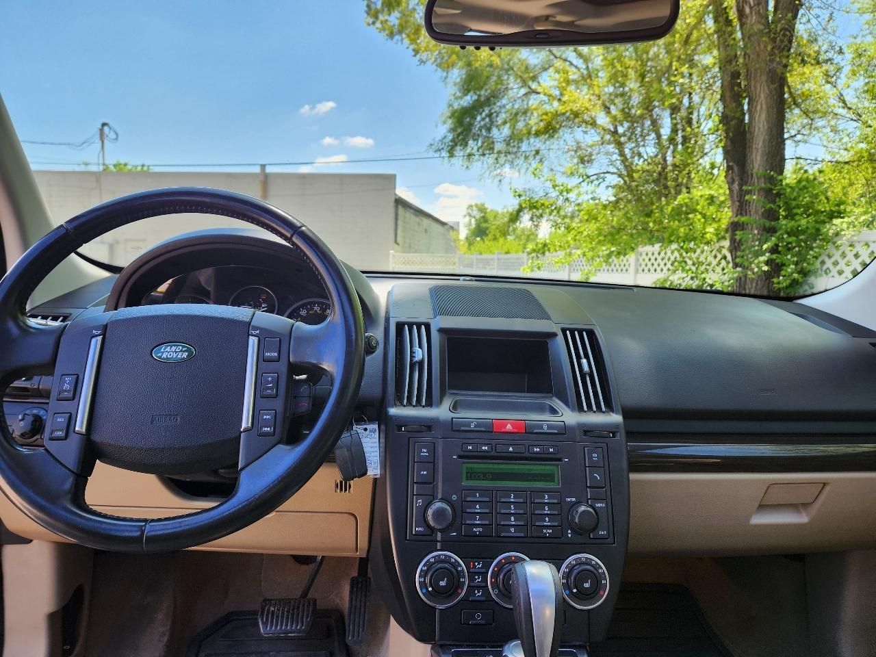 Land Rover LR2 AWD 4dr HSE 2012