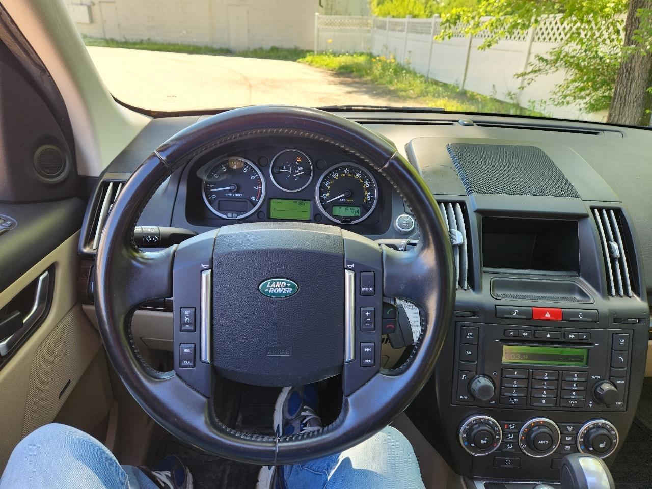 Land Rover LR2 AWD 4dr HSE 2012