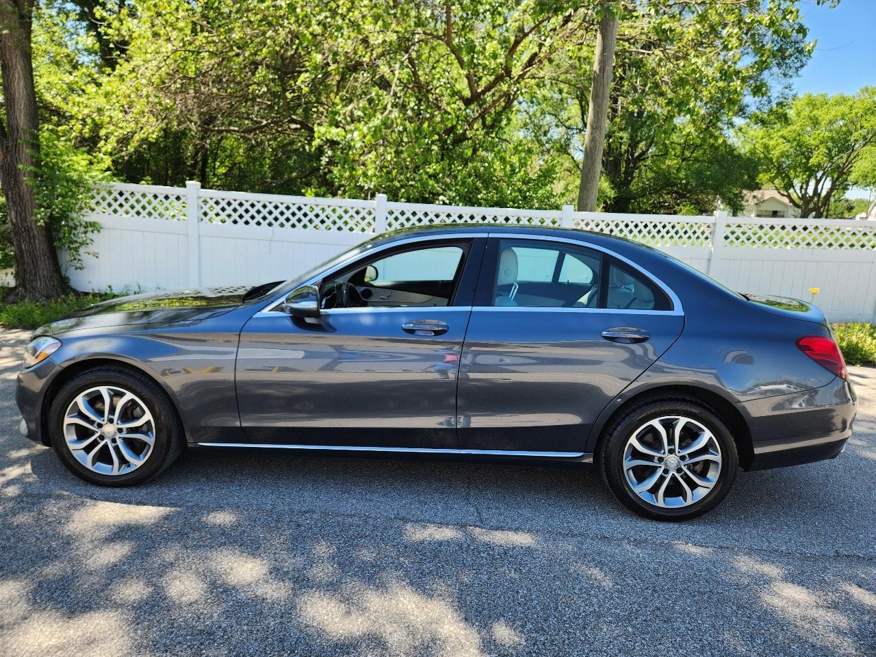 Mercedes-Benz C-Class 4dr Sdn C 300 4MATIC 2015
