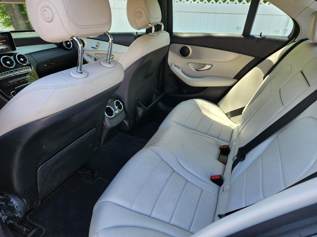 Mercedes-Benz C-Class 4dr Sdn C 300 4MATIC 2015