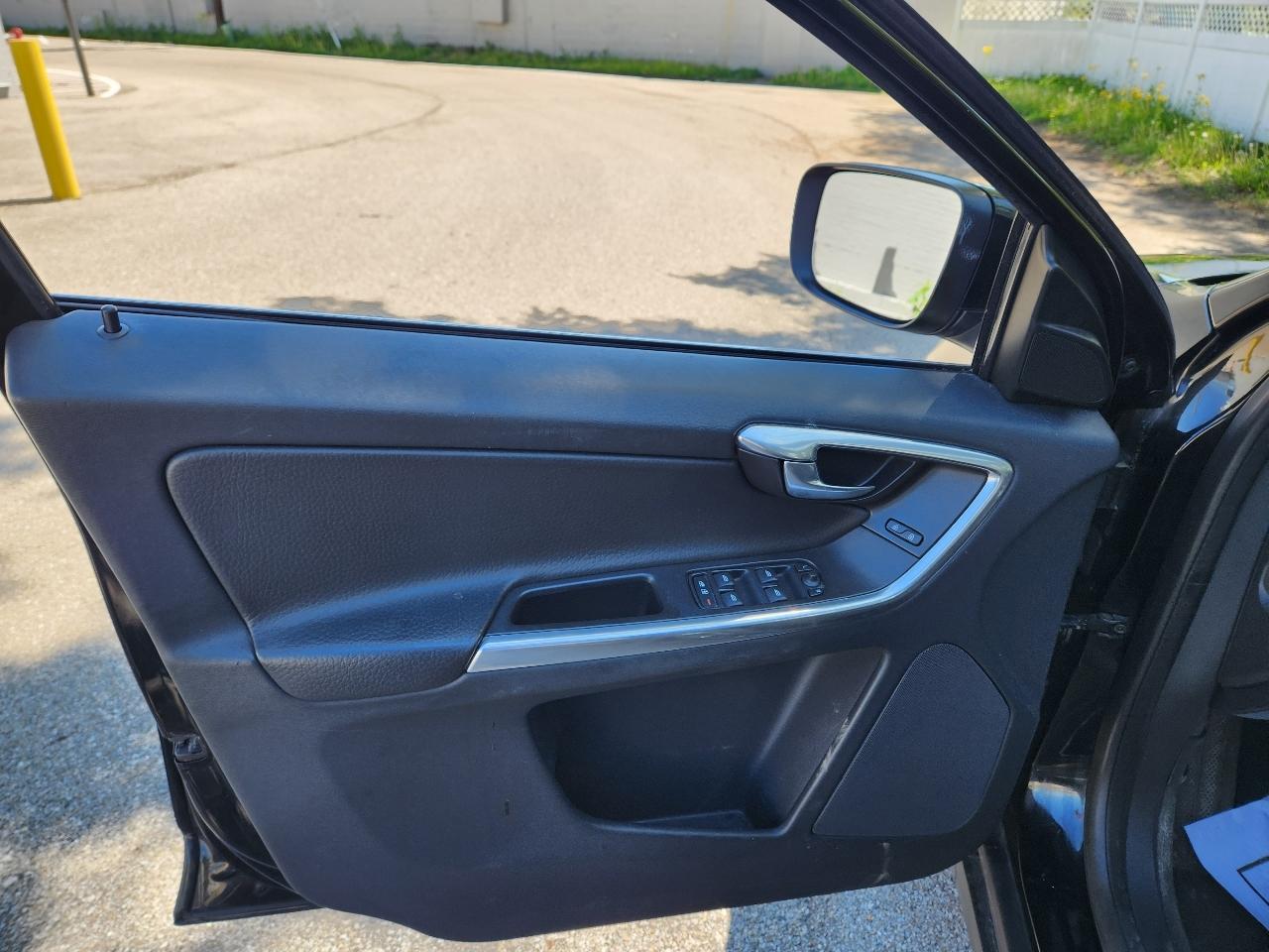 Volvo XC60 4dr 3.2L 2013