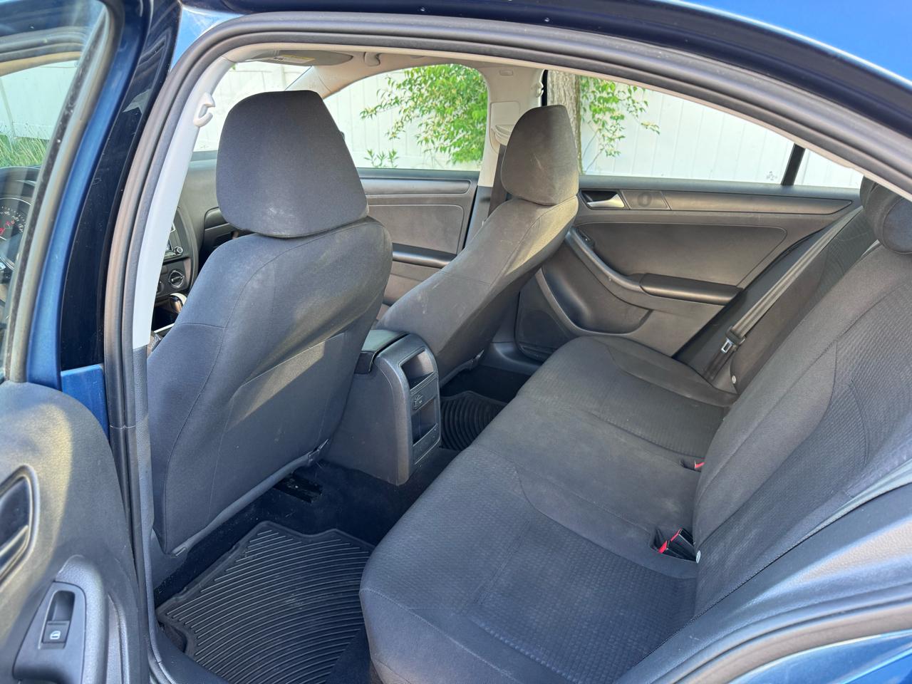 Volkswagen Jetta Sedan 4dr Auto 1.4T S 2016