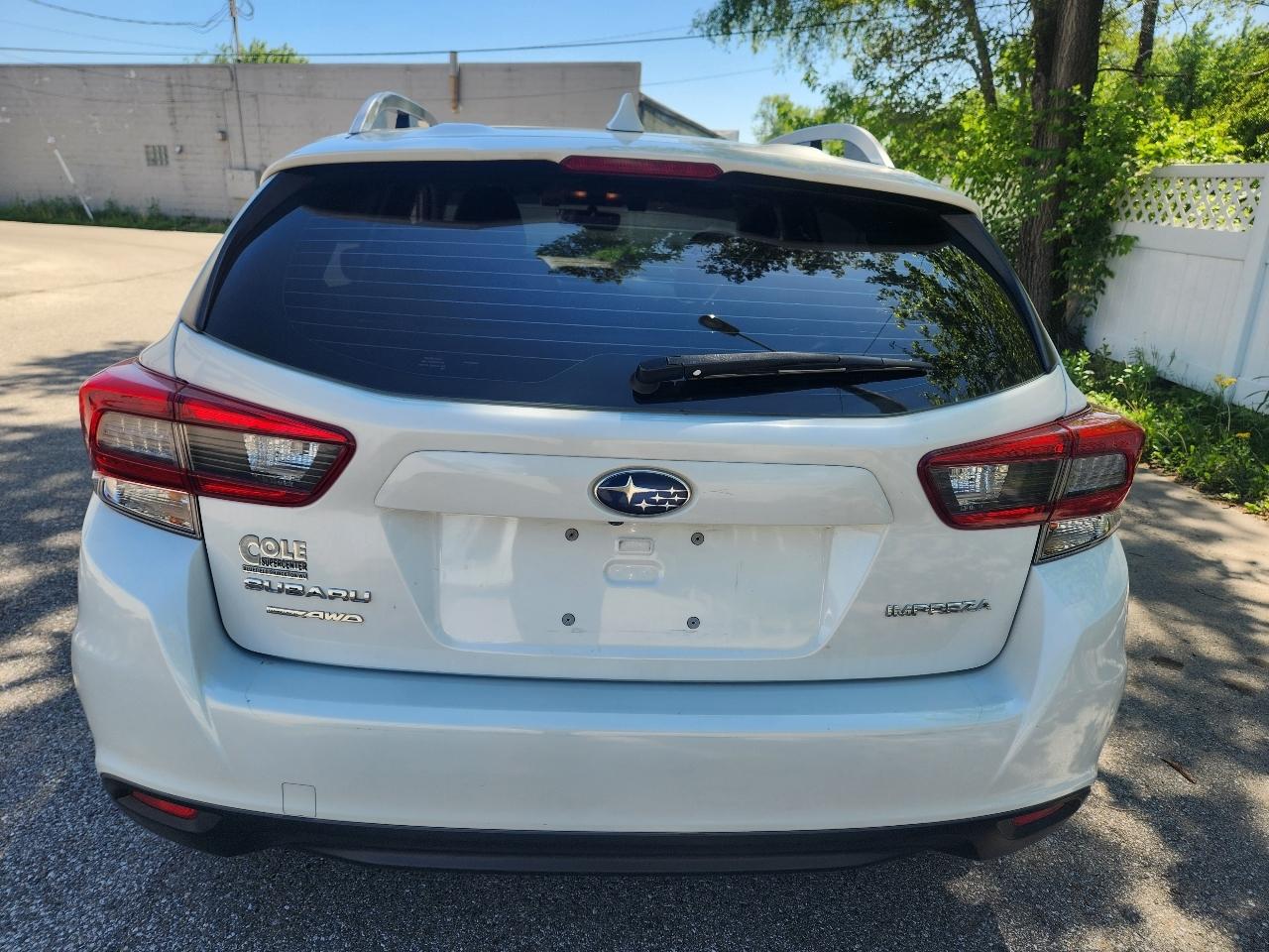 Subaru Impreza Premium 5-door CVT 2020