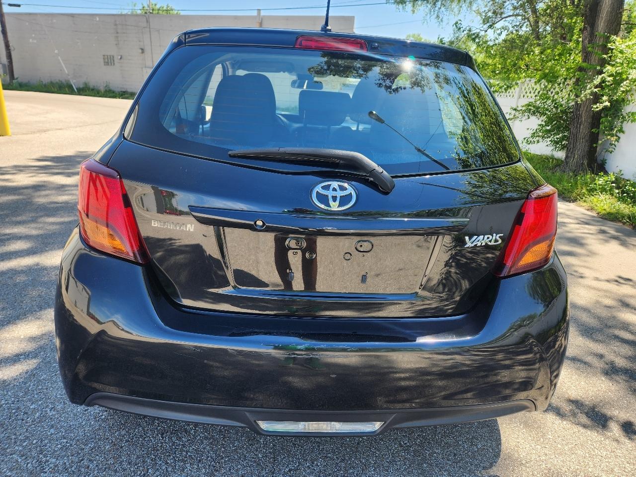 Toyota Yaris 3-Door LE Auto (Natl) 2017
