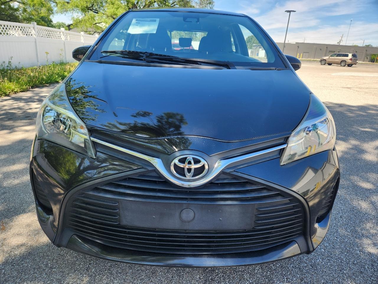 Toyota Yaris 3-Door LE Auto (Natl) 2017