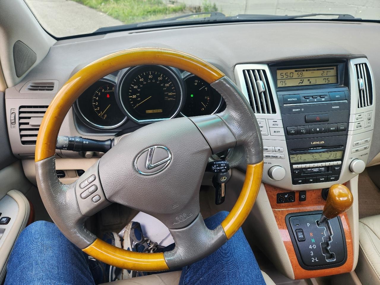 Lexus RX 330 4dr SUV AWD 2004