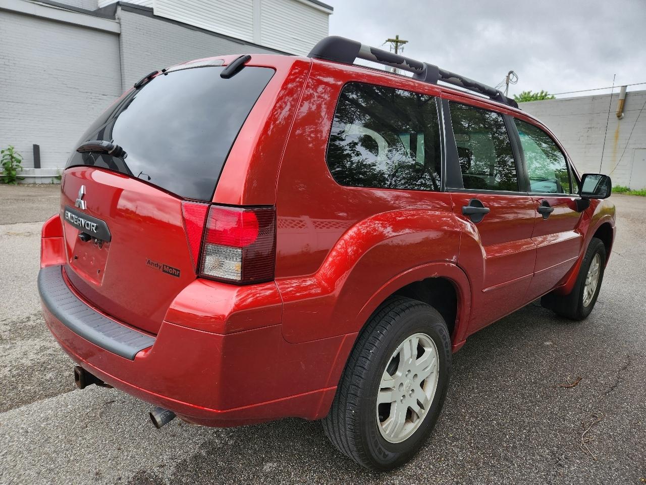 Mitsubishi Endeavor FWD 4dr LS 2008