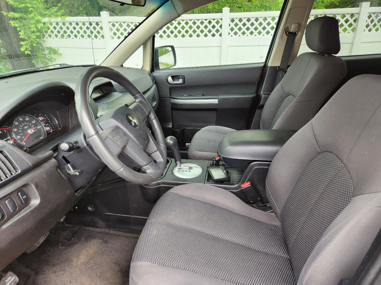 Mitsubishi Endeavor FWD 4dr LS 2008
