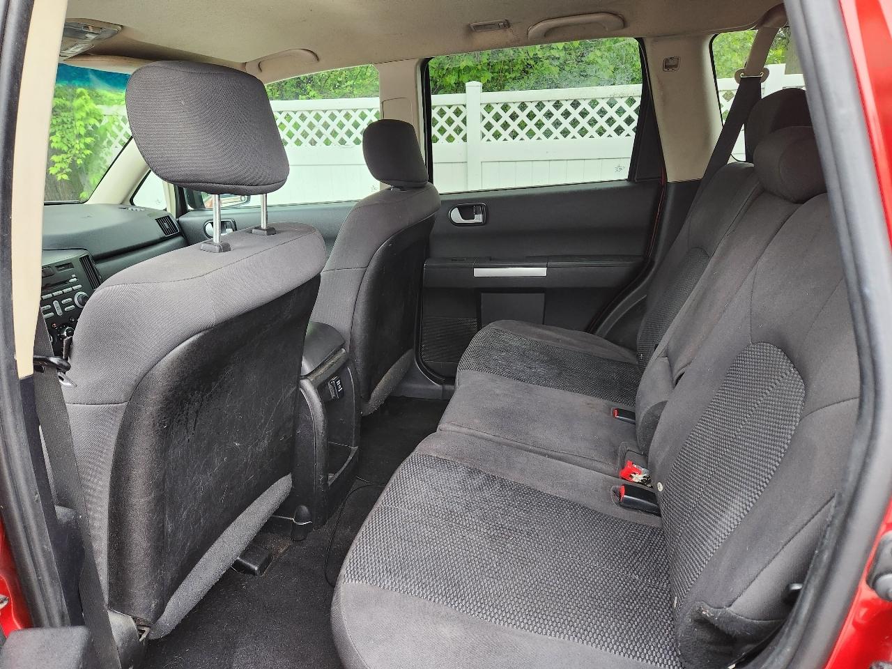 Mitsubishi Endeavor FWD 4dr LS 2008