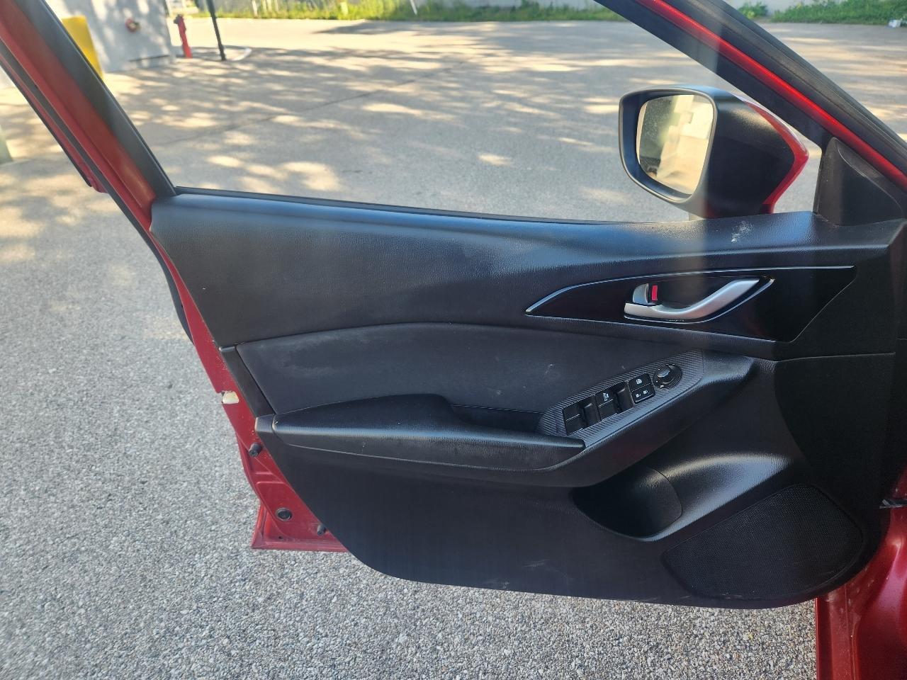 Mazda MAZDA3 4dr Sdn Auto i Touring 2014
