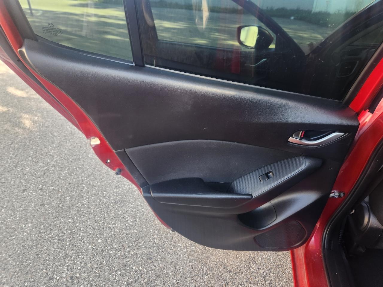 Mazda MAZDA3 4dr Sdn Auto i Touring 2014