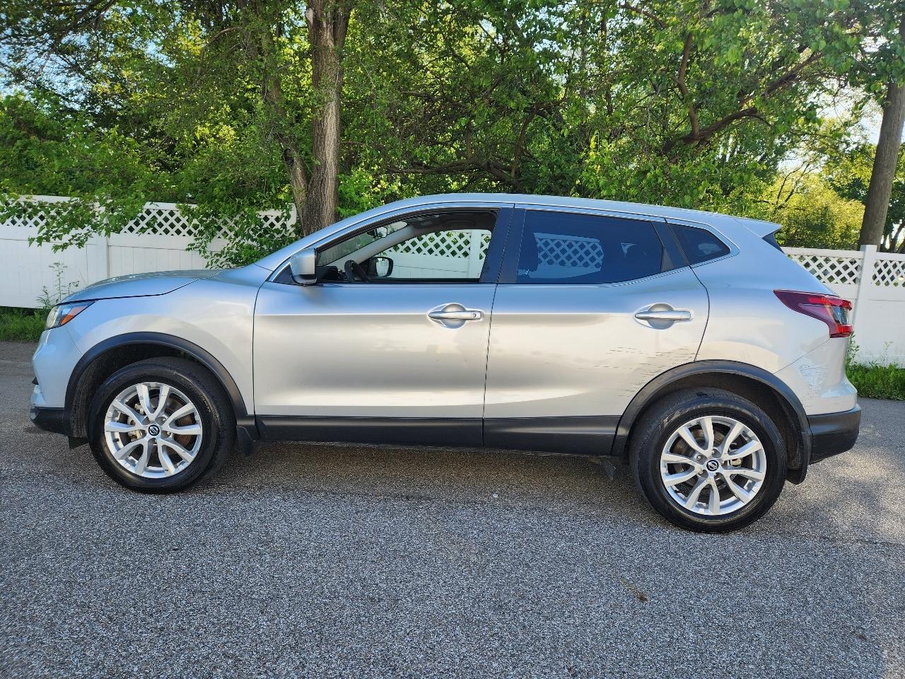 Nissan Rogue Sport FWD S 2022