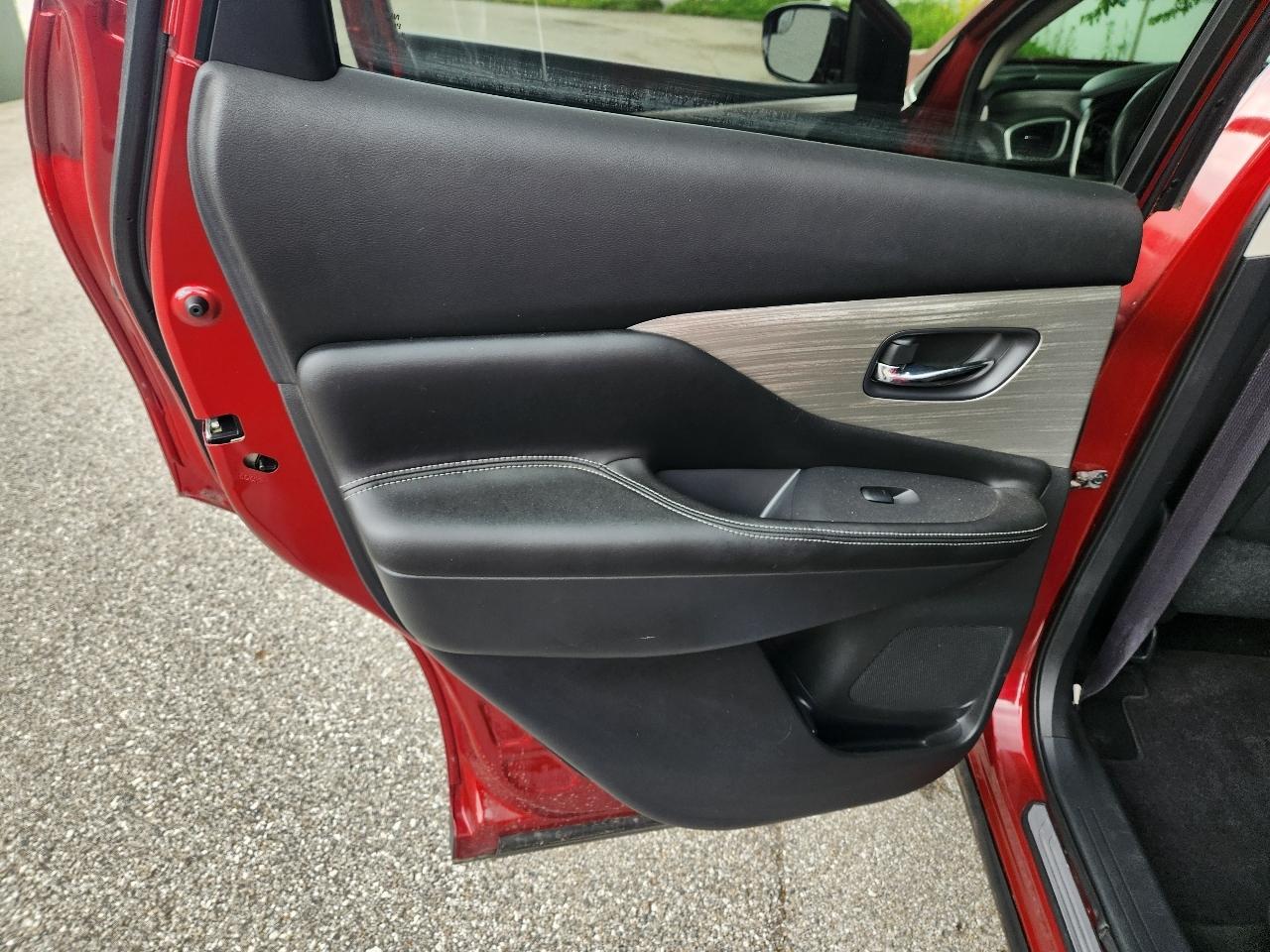 Nissan Murano AWD 4dr SV 2015