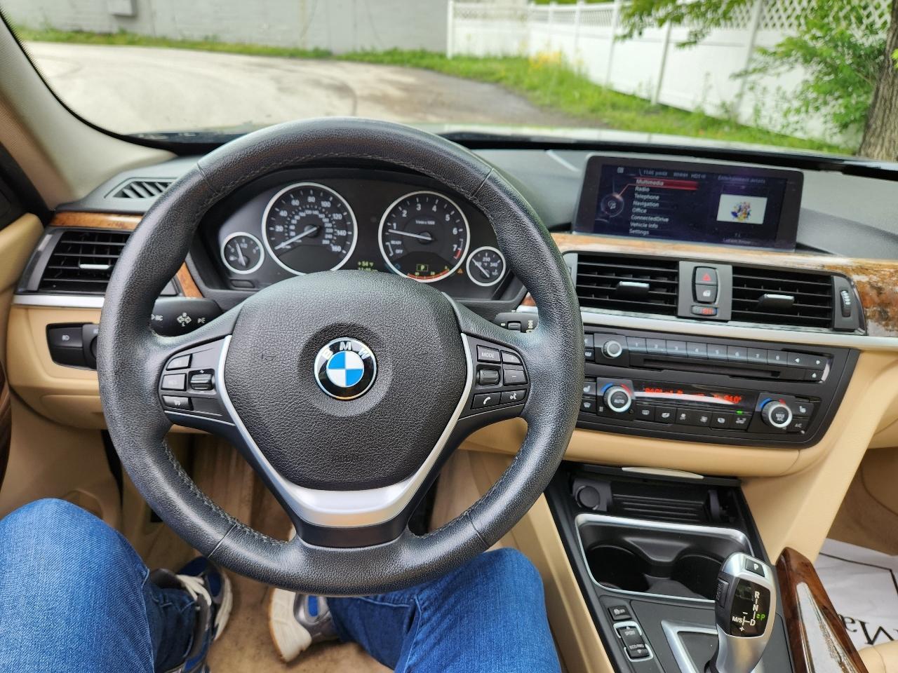 BMW 3 Series 4dr Sdn 328i xDrive AWD SULEV 2014