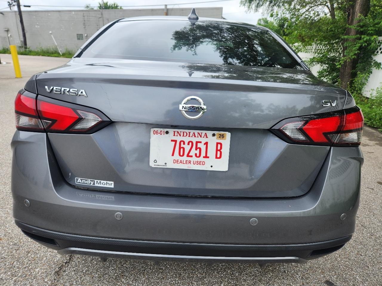 Nissan Versa SV CVT 2020