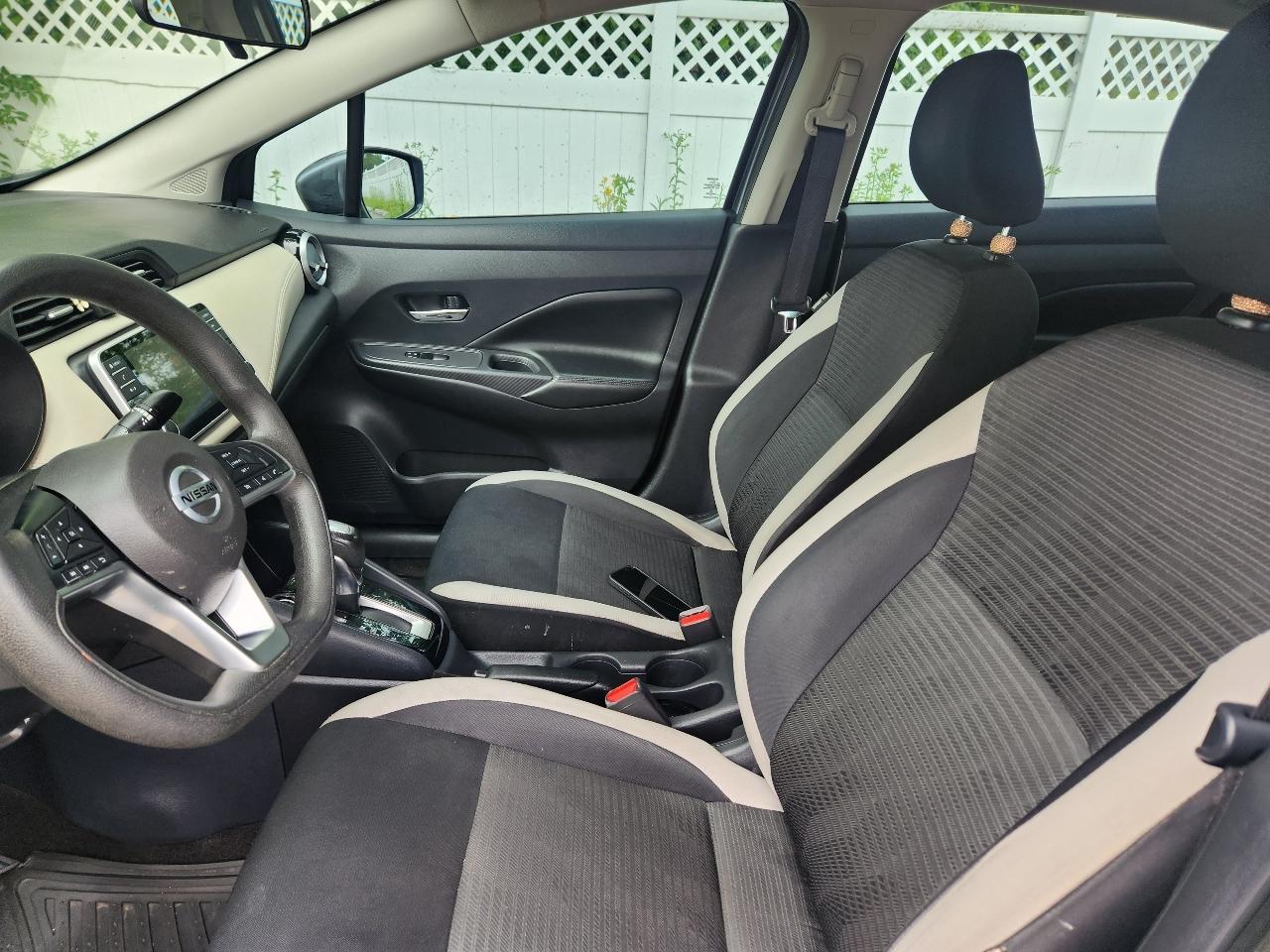 Nissan Versa SV CVT 2020