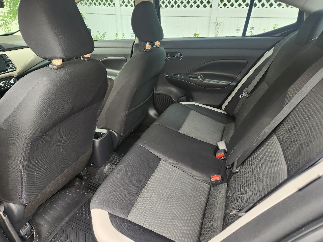 Nissan Versa SV CVT 2020