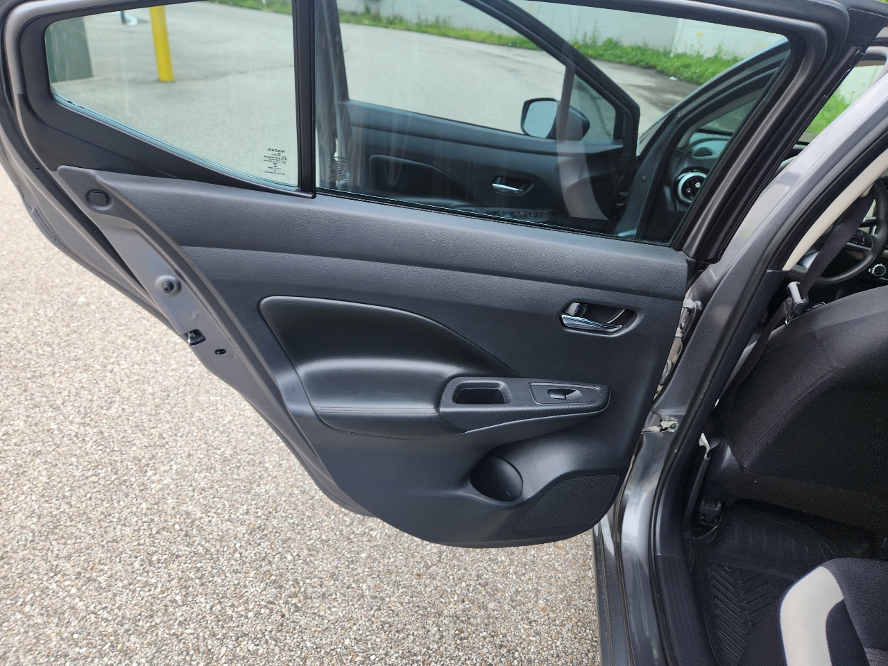 Nissan Versa SV CVT 2020