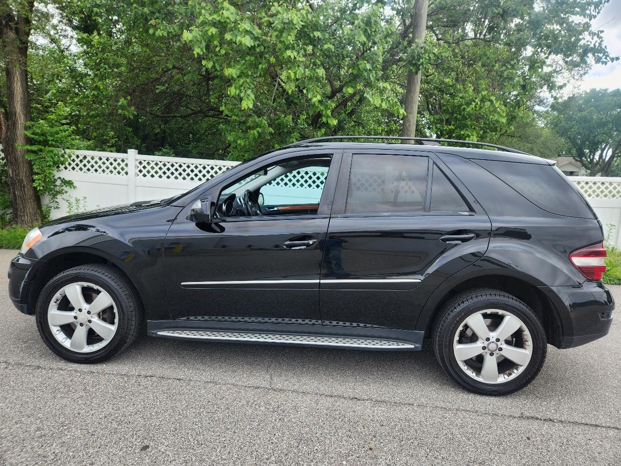 Mercedes-Benz M-Class 4MATIC 4dr 3.5L 2009