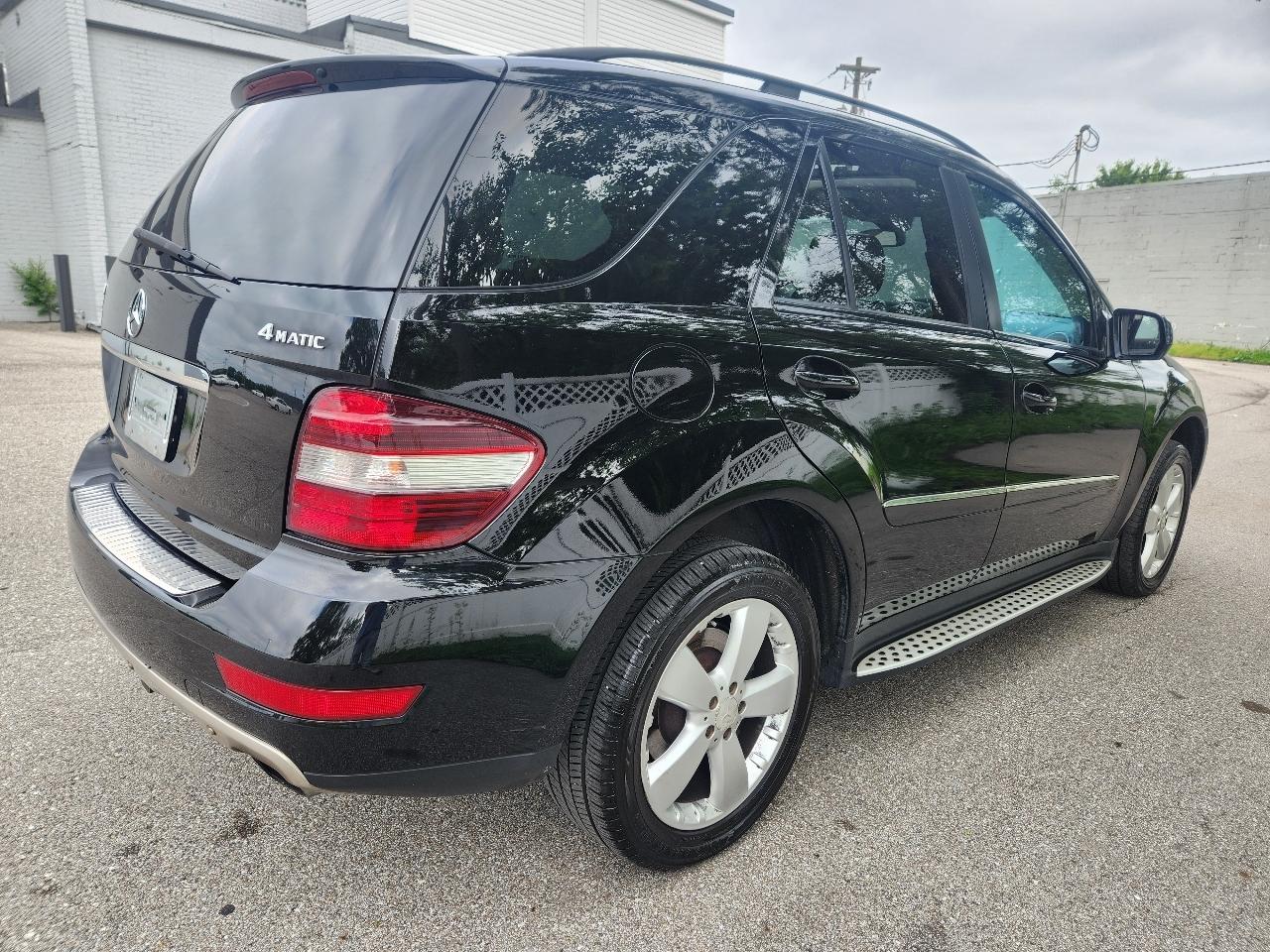 Mercedes-Benz M-Class 4MATIC 4dr 3.5L 2009