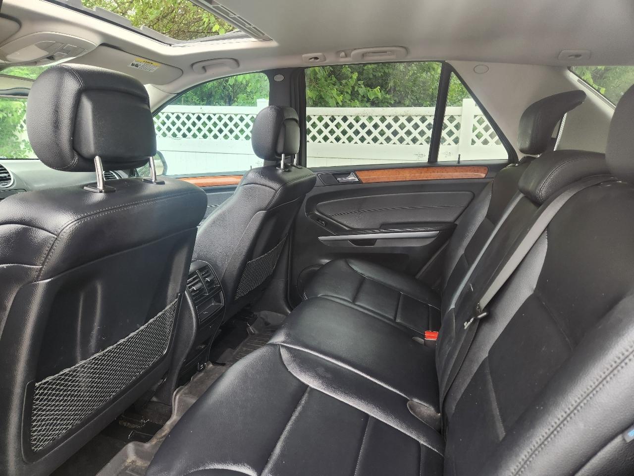Mercedes-Benz M-Class 4MATIC 4dr 3.5L 2009