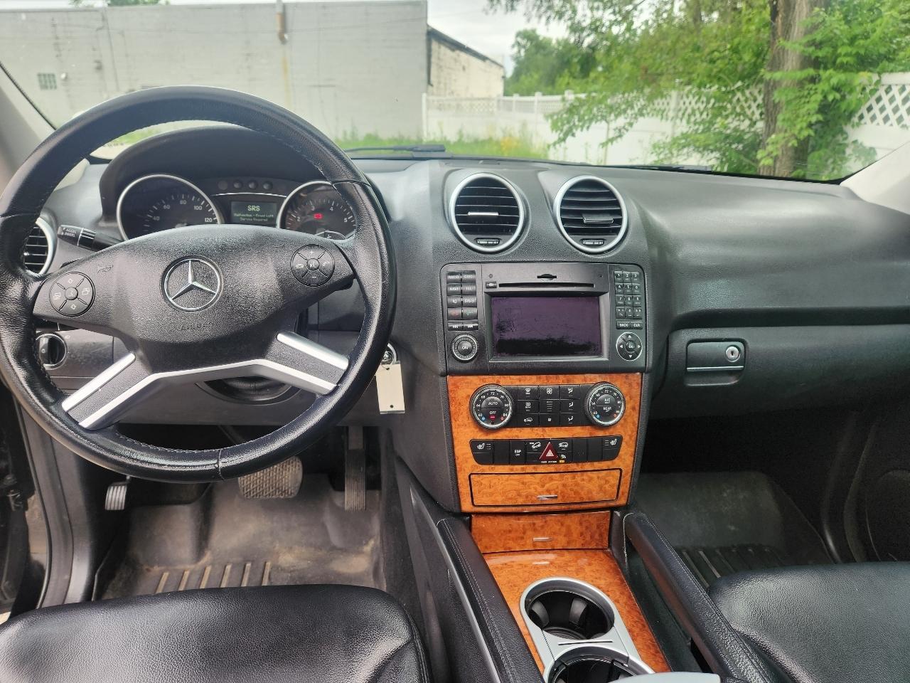 Mercedes-Benz M-Class 4MATIC 4dr 3.5L 2009