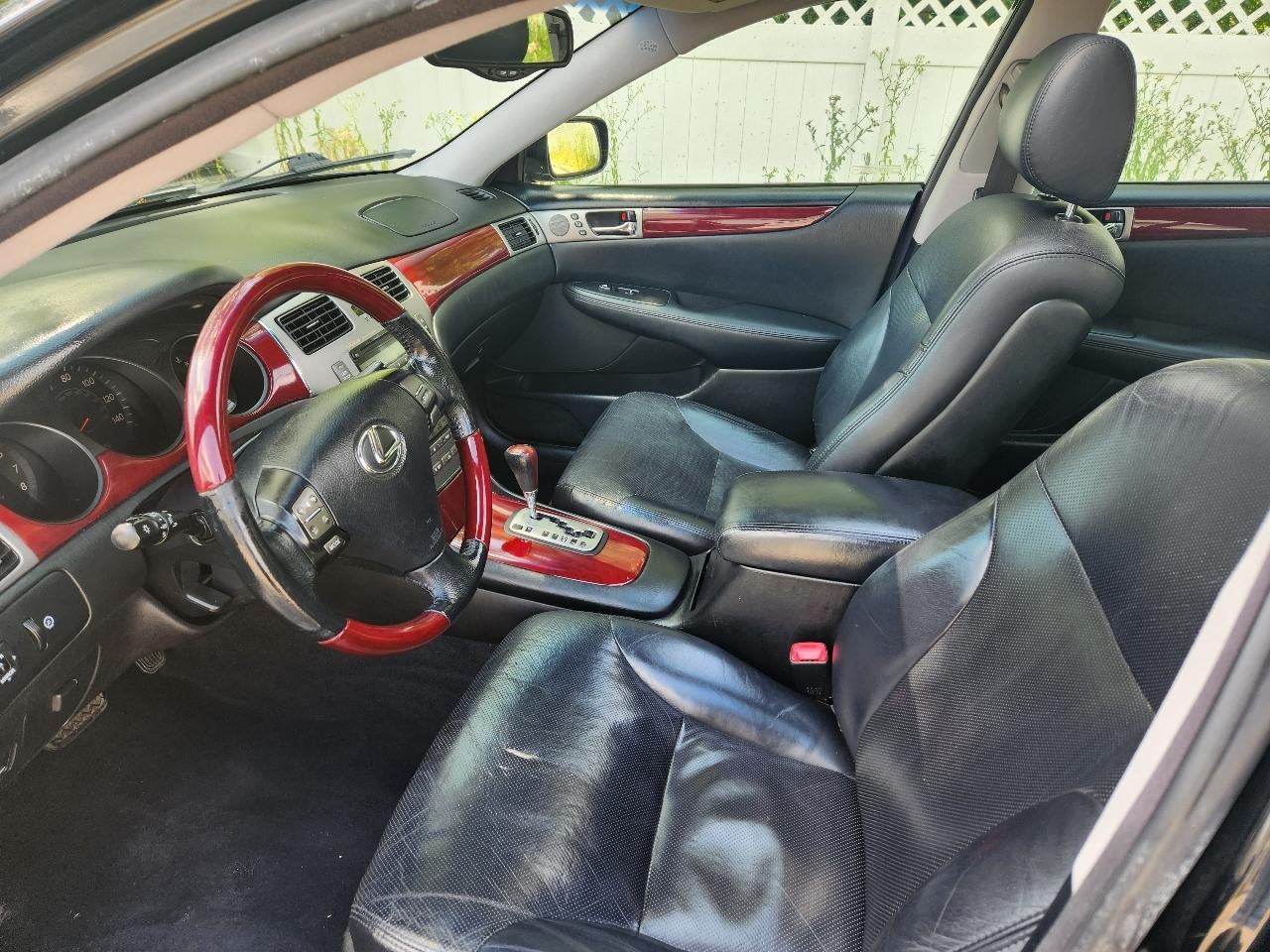 Lexus ES 330 4dr Sdn 2005