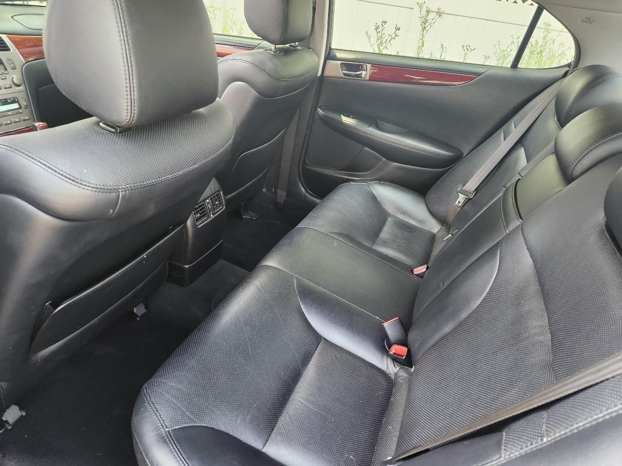 Lexus ES 330 4dr Sdn 2005
