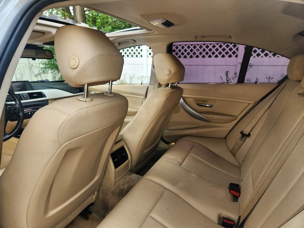 BMW 3 Series 4dr Sdn 320i xDrive AWD 2014