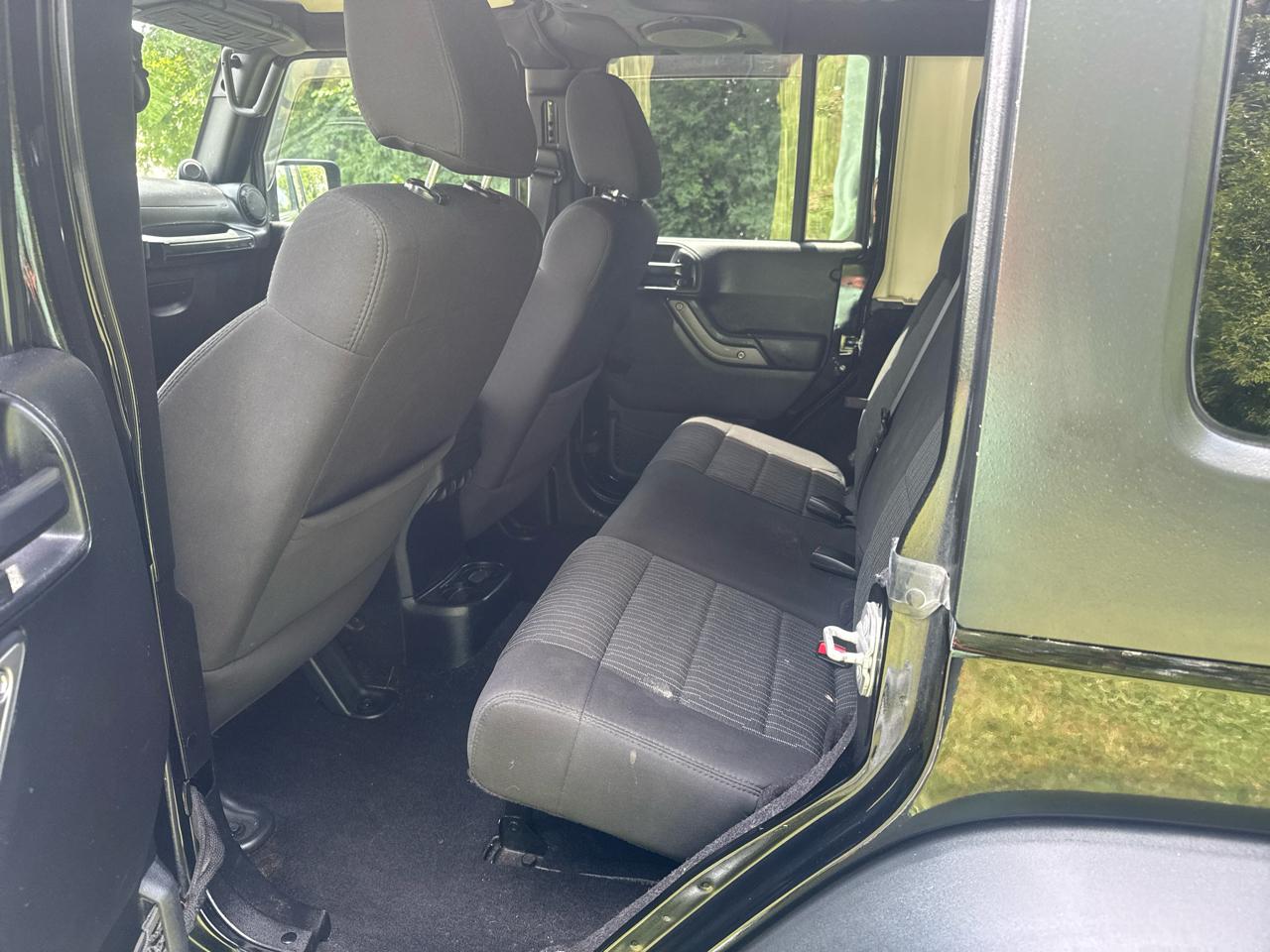 Jeep Wrangler Unlimited Sport 4WD 2011