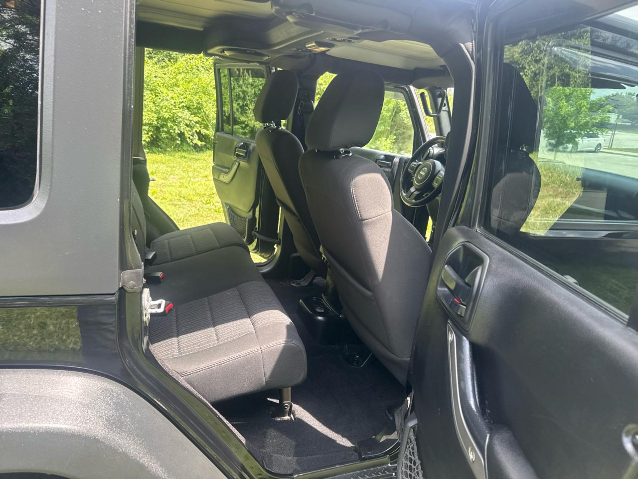 Jeep Wrangler Unlimited Sport 4WD 2011
