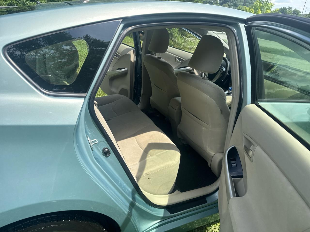 Toyota Prius Four 2015