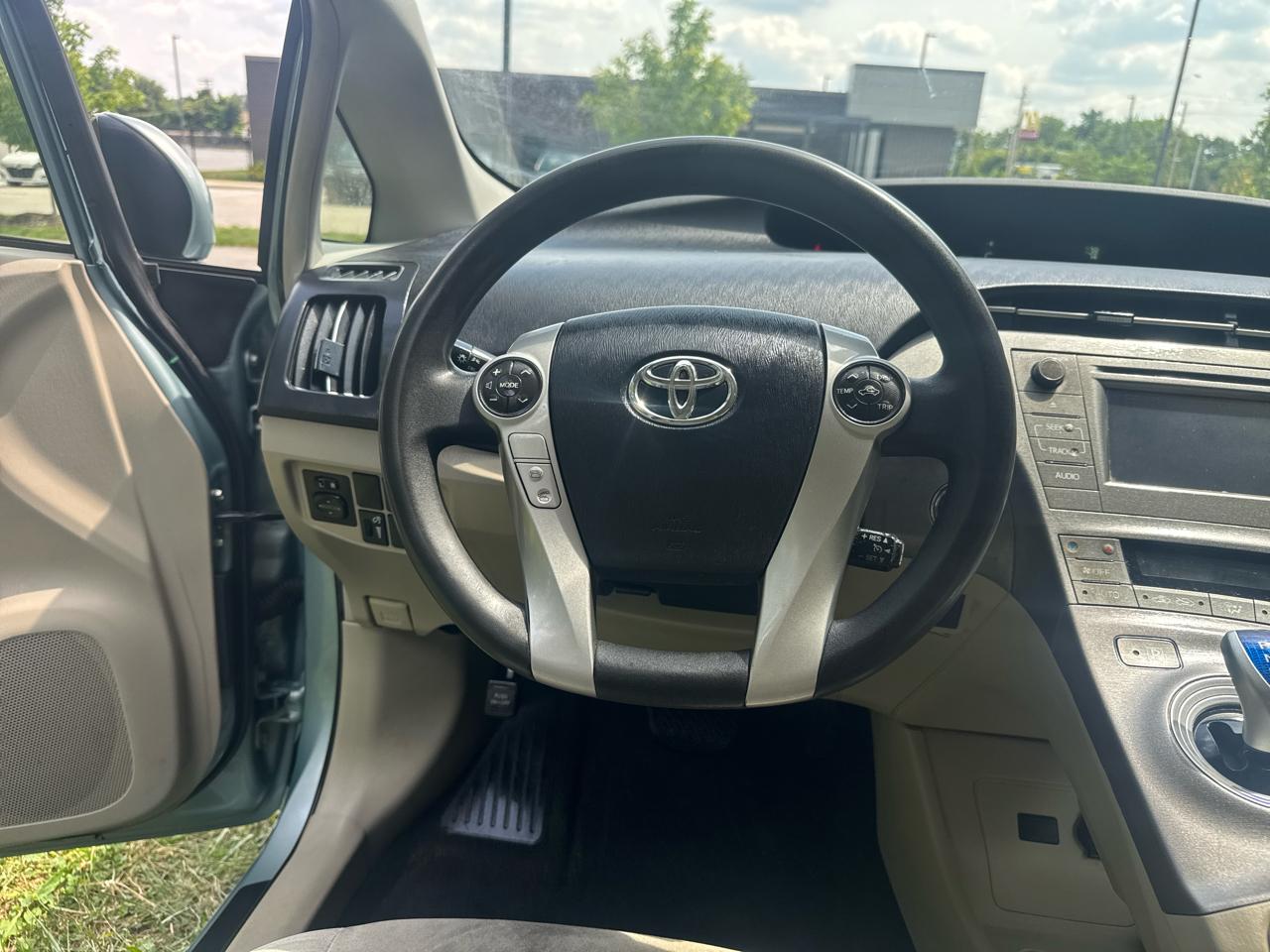 Toyota Prius Four 2015