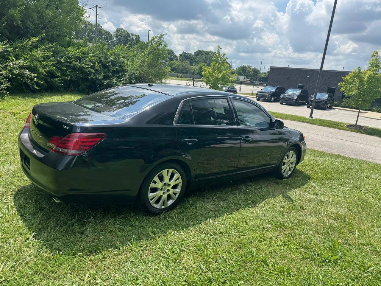 Toyota Avalon Limited 2010