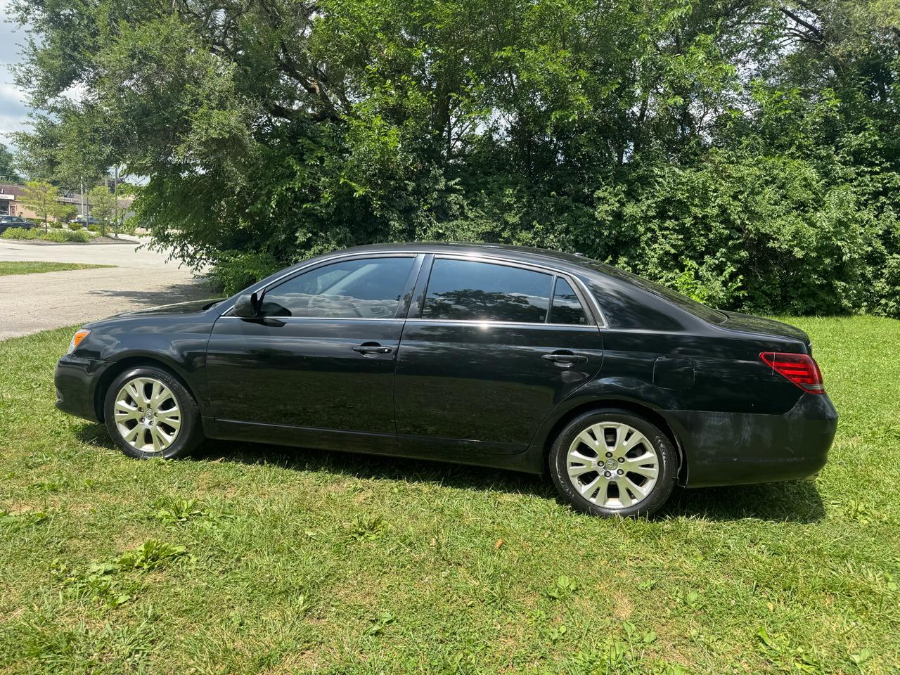 Toyota Avalon Limited 2010
